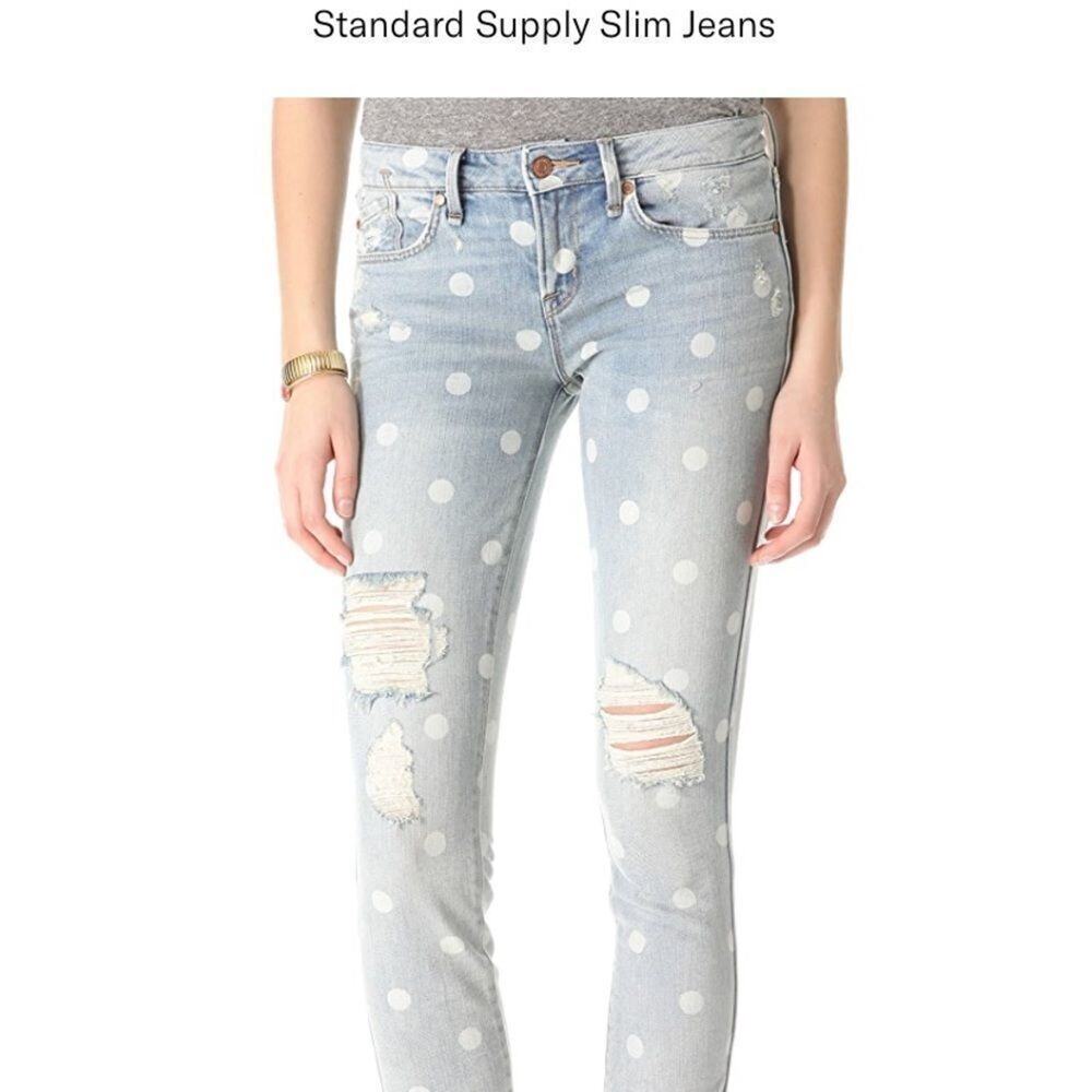 MARC BY MARC JACOBS DISTRESSED ROLL SLIM JEANS 28